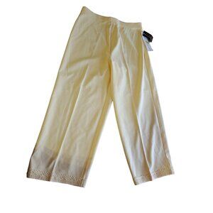 Josephine Chaus Sport Womens Capri Pants M Yellow Stretch Lace Hem Fairy Casual